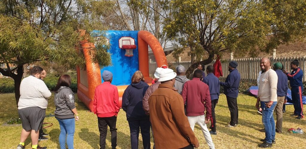 Outdoor Team Building